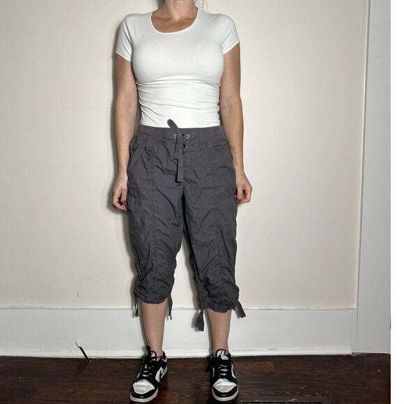 Calvin Klein Performance Gray Cargo Capris Size Large - Picture 1 of 9